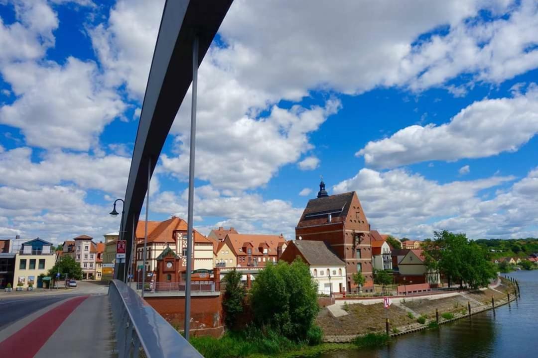 Hotel Pension Zur Alten Post Havelberg Exterior foto